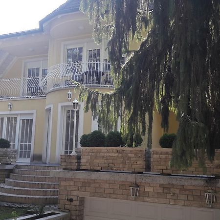 Bed and Breakfast Pero Panzio à Debrecen Extérieur photo