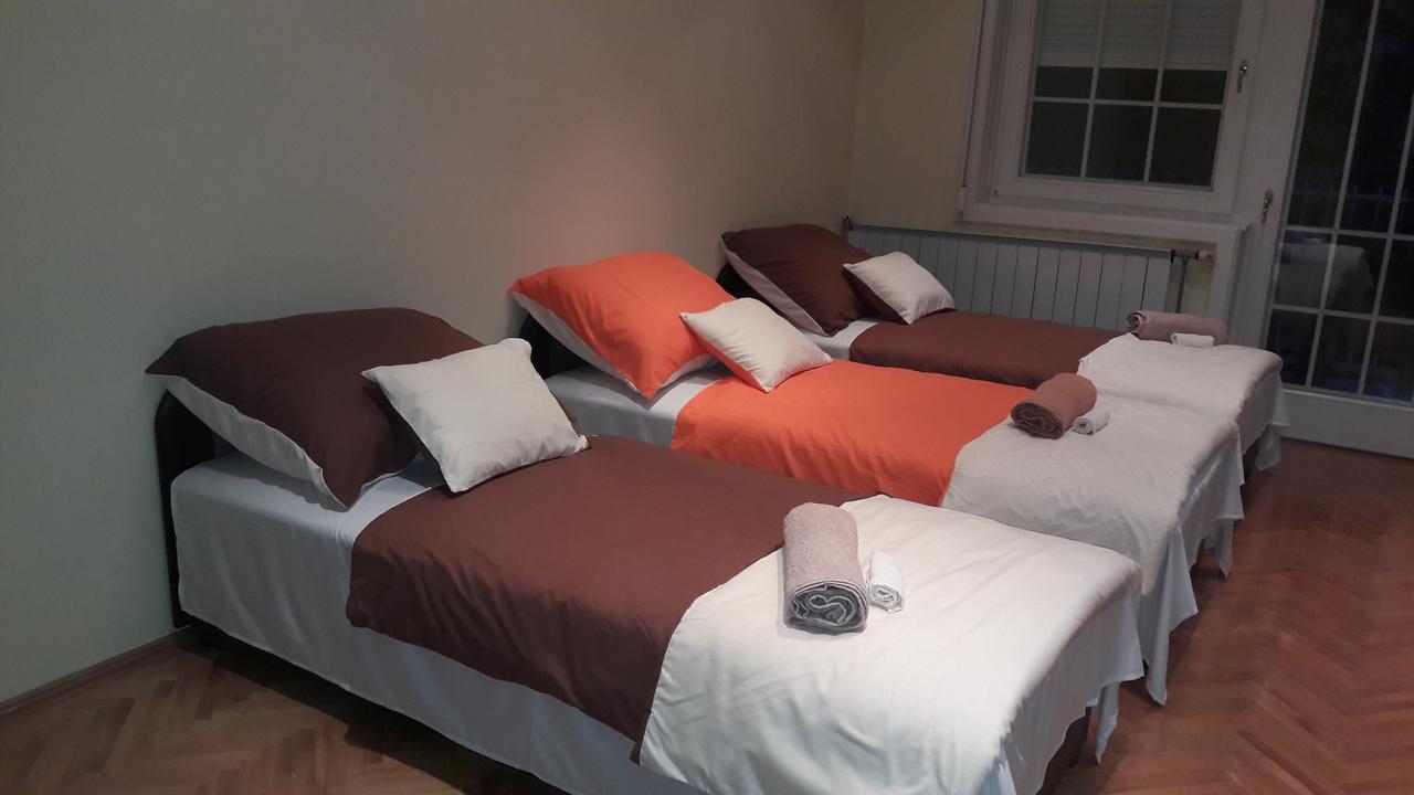 Bed and Breakfast Pero Panzio à Debrecen Extérieur photo